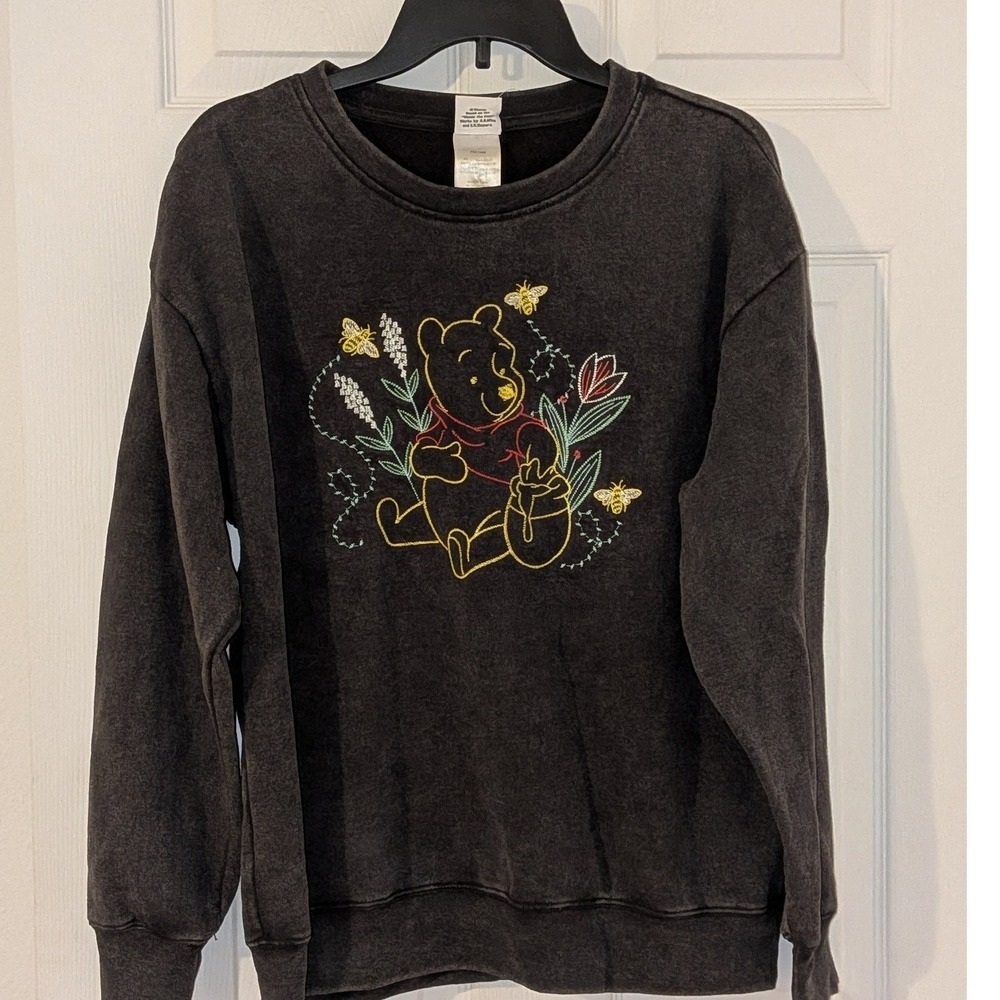 Disney Winnie the Pooh Embroidered Mineral Wash Sweatshirt Charcoal XXL NEW